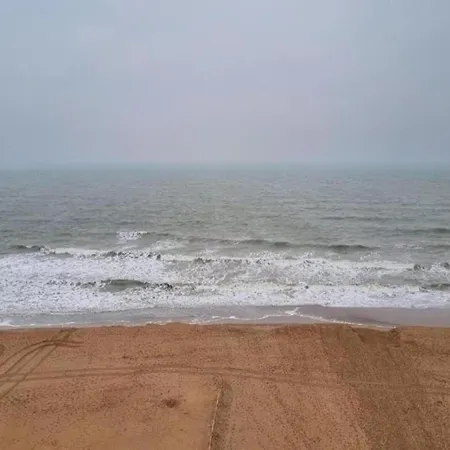 In With Stunning Sea View, Cleaning Included *